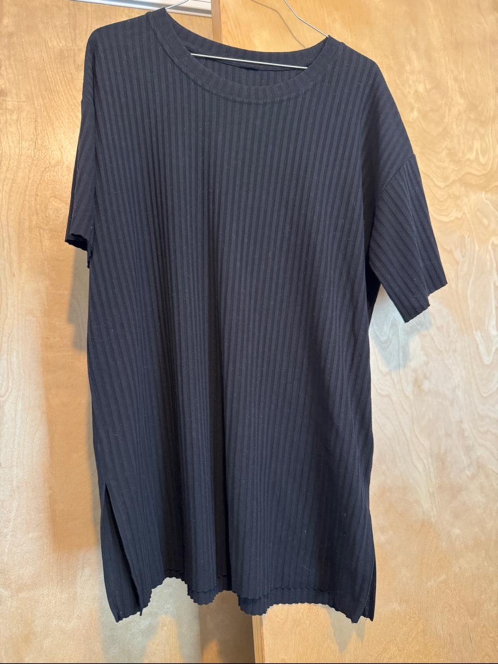 Black Ribbed Short-Sleeve Shirt